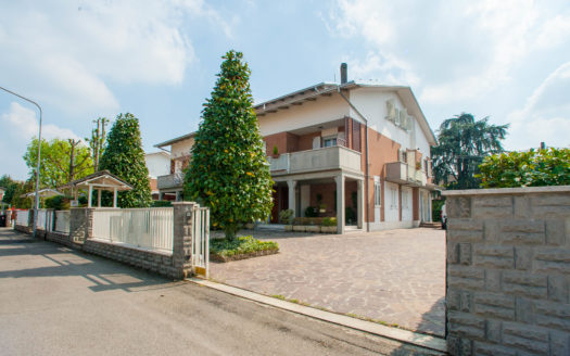 Castelfranco Villa bifamigliare